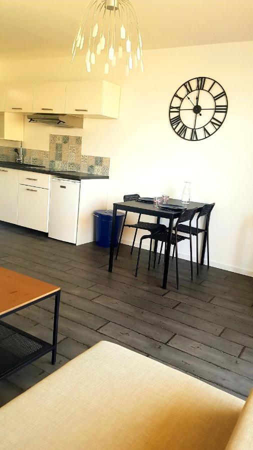 Studio A Palavas Les Pieds Dans L'Eau! Apartamento Exterior foto